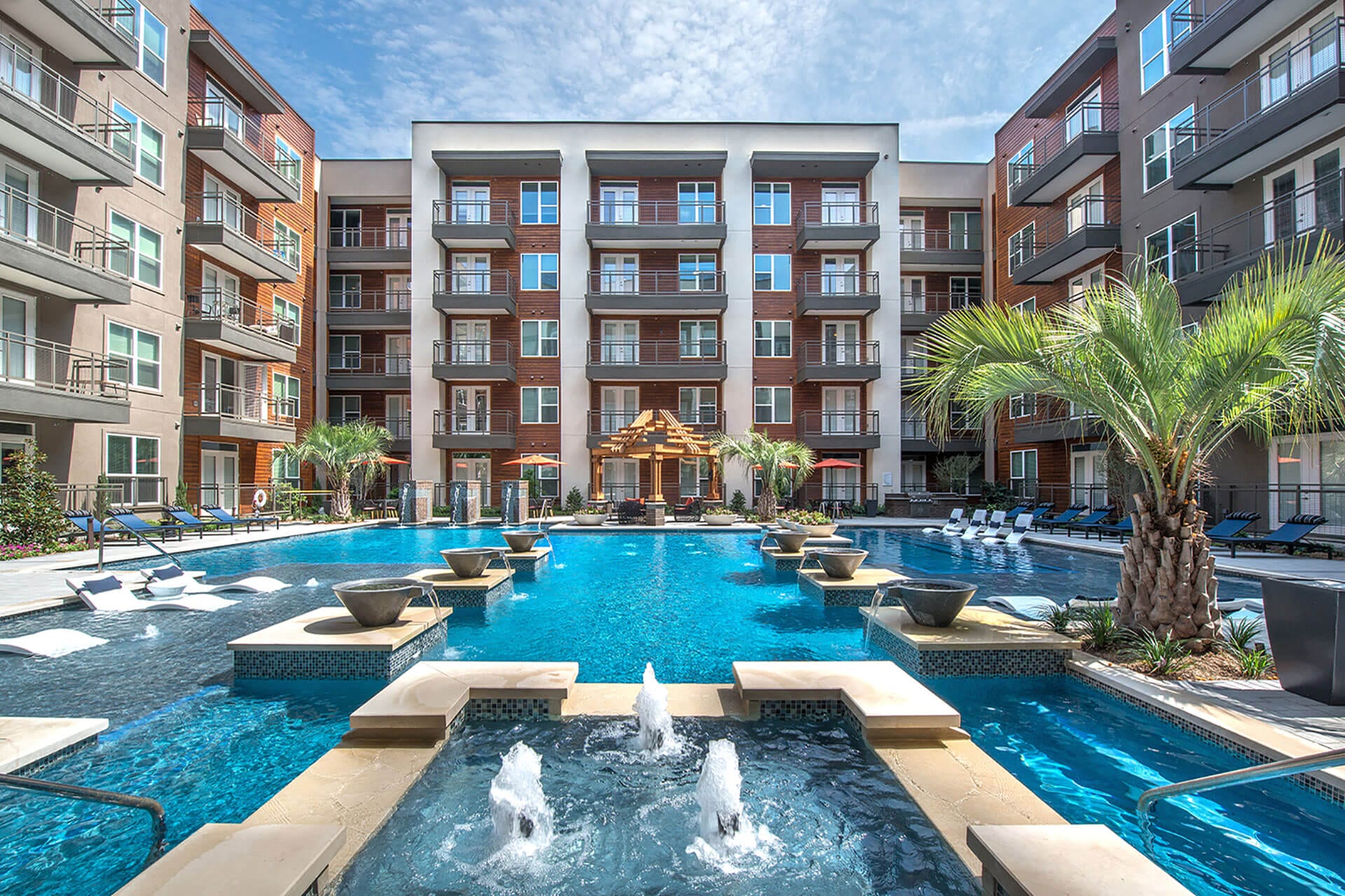 Outdoor Lounge at Windsor by the Galleria, Dallas, TX
