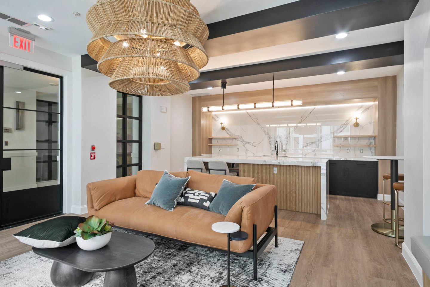 Clubroom lounge at The Monterey by Windsor, Dallas, 75204