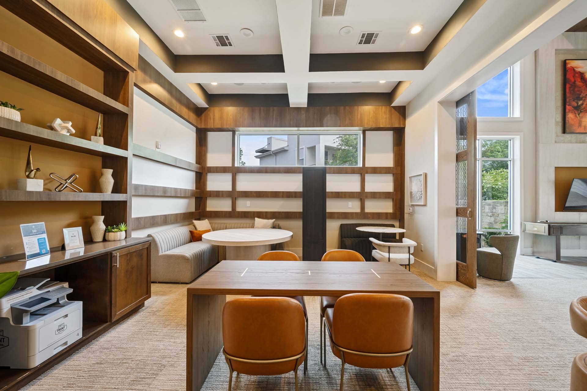 Curated visual reference: Gallery Detail: Mid Rise Apartments In Austin Tx
