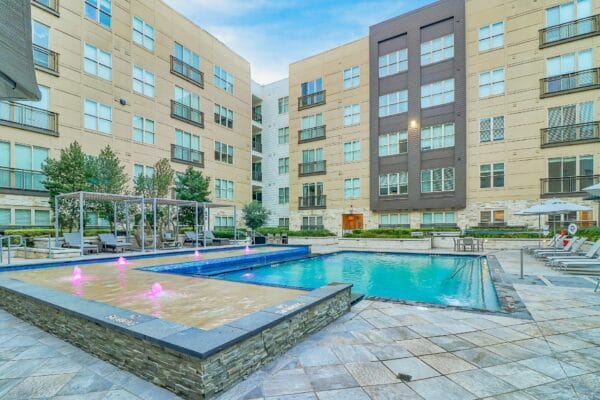 Windsor South Lamar