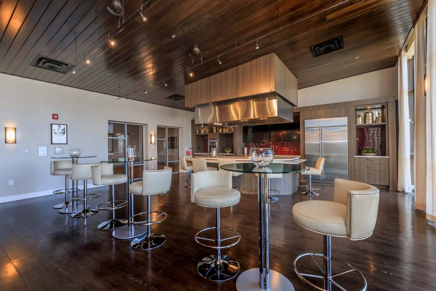 A lounge kitchen at Windsor Central Arts in St. Petersburg, 33701